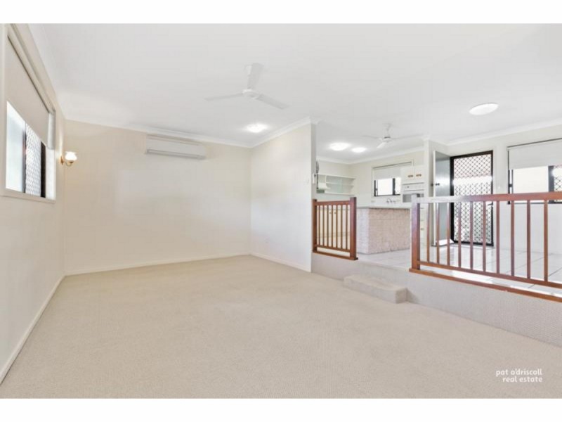 27 Booker Street, Park Avenue QLD 4701